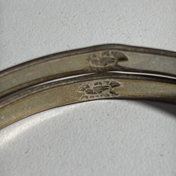 Two vintage silver bangles - Picture 6 of 8